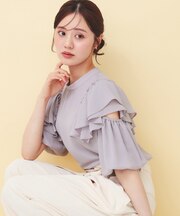 スリットフリルバルーンスリーブブラウス【洗濯機OK／イージーアイロン／防シワ】