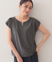 【接触冷感】ひんやりキーネックフレンチトップス《洗濯機OK》