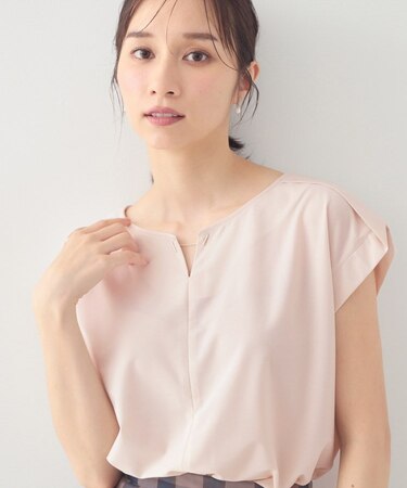 【接触冷感】ひんやりキーネックフレンチトップス《洗濯機OK》