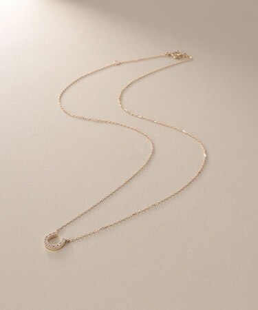 K10ダイヤモンド 馬蹄モチーフ ネックレス