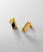シルバー ロングピラミッド スタッドピアス GP
