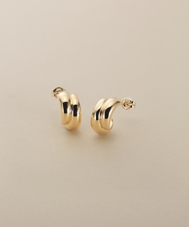 K10プランプシフテッドフープ スタッドピアス