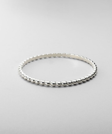 シルバー オーバルボールバングル