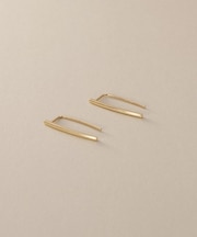 K10カーブライン フックピアス