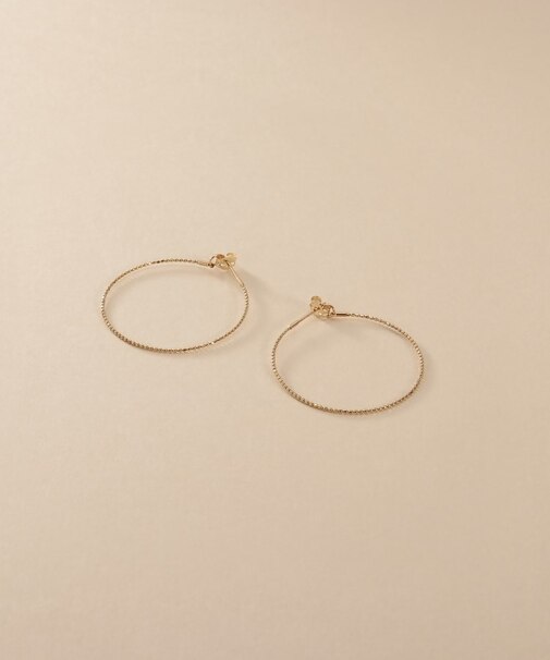 K10カットボールフープピアス