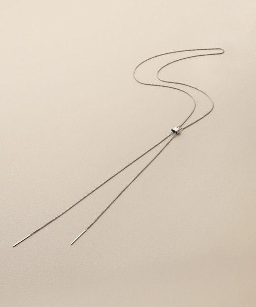 PTスパイクトリプルラリエット ネックレス