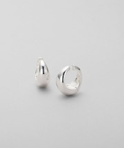 シルバー ハギーイヤリング ペアシェイプ M