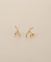 K10ダイヤモンド アーチクロス スタッドピアス