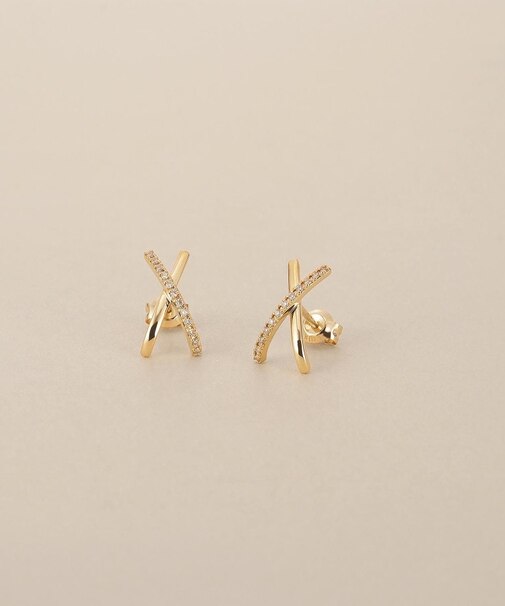 K10ダイヤモンド アーチクロス スタッドピアス