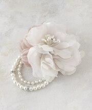 パール調ブロッサムコサージュ