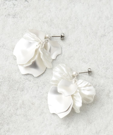 フラワーリーフピアス