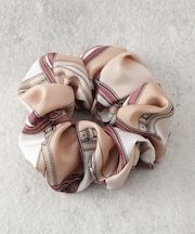 スカーフシュシュ／スカーフ調シュシュ