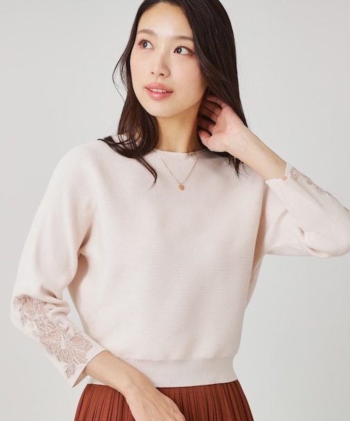 【手洗い可】オーガンジー刺しゅうニットトップス