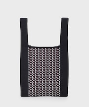 幾何柄ジャカードのニットバッグ