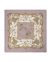 馬具柄スカーフ／クラシカルなプリントスカーフ