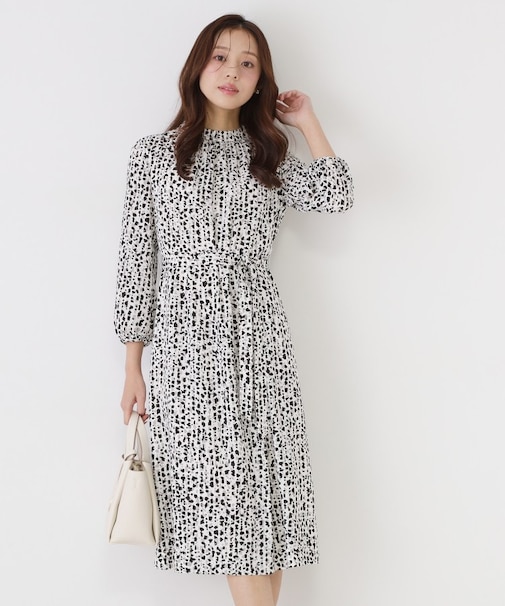 【手洗い可／日本製】幾何柄エレガントワンピース