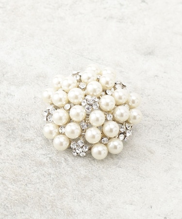 パール調ブローチ／ガラスストーン／上品／入卒／フォーマル
