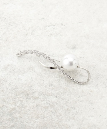 レーンパー調ブローチ