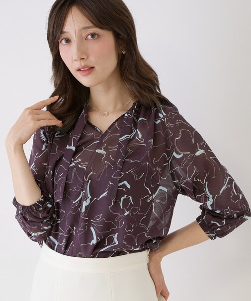 【手洗い可/通勤服】シアーローン花柄ブラウス