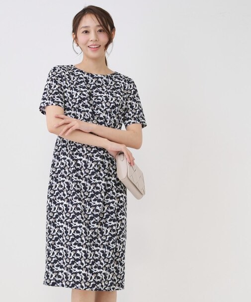 【手洗い可／日本製】タック入タイトワンピース