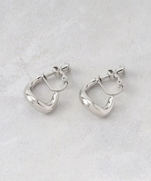 ニュアンスメタルフープイヤリング