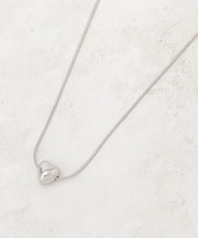 ぷっくりハートショートネックレス