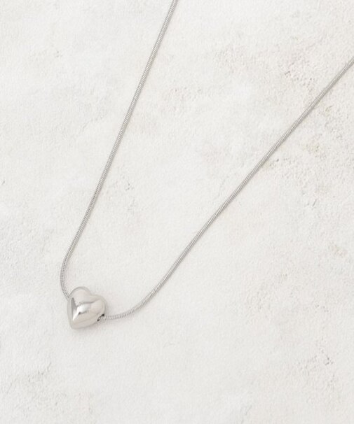 ぷっくりハートショートネックレス