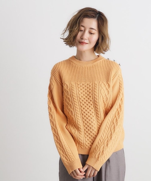 編地切替ケーブルニット
