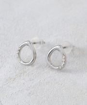 キュービックビジュードロップフォルムピアス【入卒対応可】