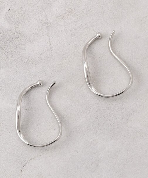 オーバルメタルイヤーカフ