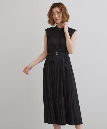 贅沢プリーツが華やかなシャンブレープリーツワンピース