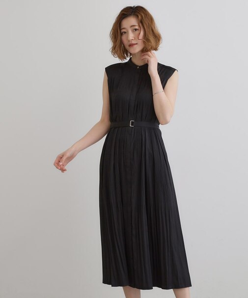 贅沢プリーツが華やかなシャンブレープリーツワンピース