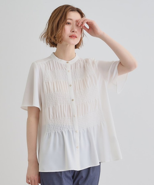 大人の抜け感シアースラブシャーリングブラウス