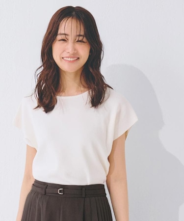 【嬉しい機能付き】やわらかドライタッチフレンチスリーブニット