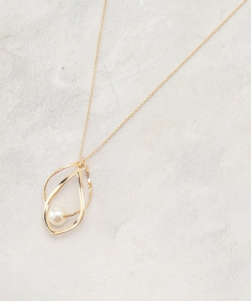 ツイストデザインパール調ネックレス