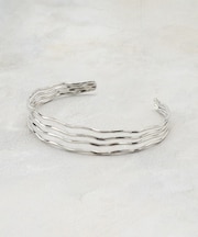 4ラインバングル