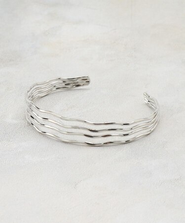 4ラインバングル