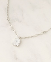 メタルメダリオンショートネックレス