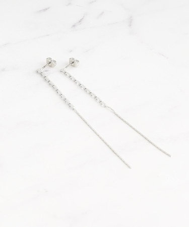 ビジューロングピアス