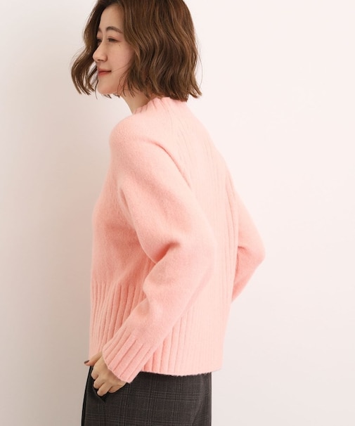 【石川梨華さん着用】【洗える】バックリブ切替ニット