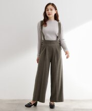 サス付きセンタープレスワイドパンツ