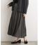【石川梨華さん着用】すっきり見えて、やさしく揺れる。大人のスエードライクプリーツスカート