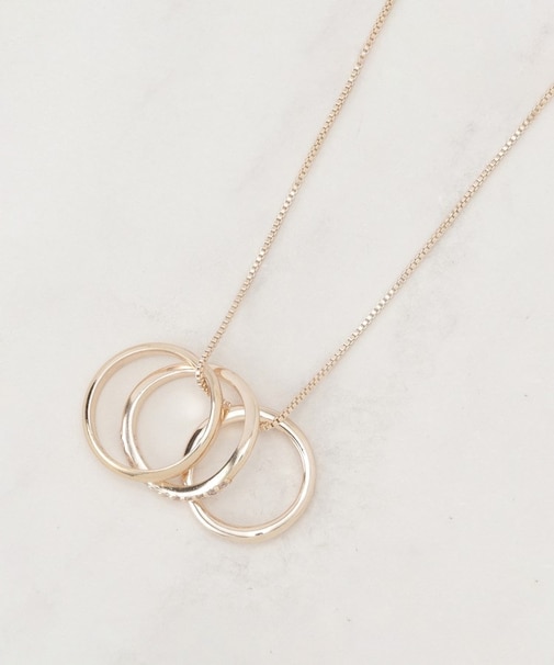 3リングビジューネックレス