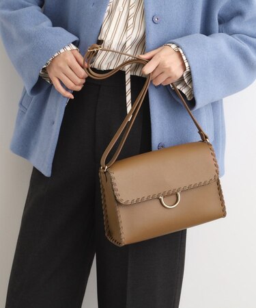 カガリフラップショルダー