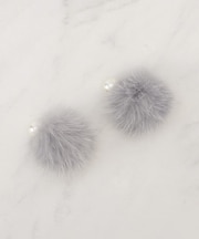 リバーシブルファーパール調ピアス