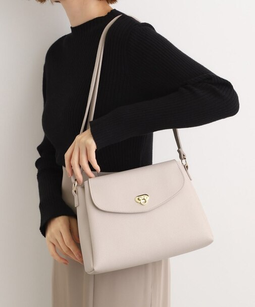 人間工学フラップ3層ショルダー