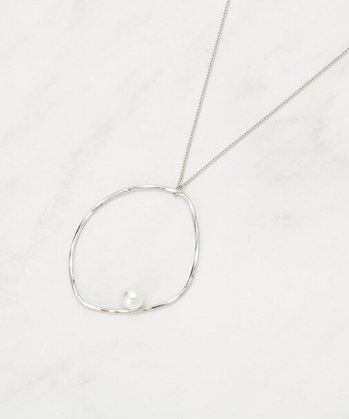 メタルビッグリングフェイクパールネックレス