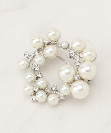 ラウンドパール調ブローチ