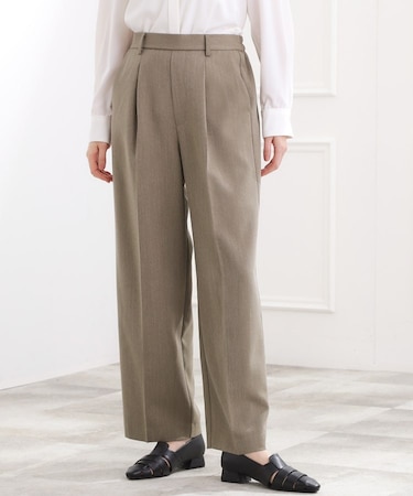 スタイリングが上品に決まる、ウールライクワイドパンツ