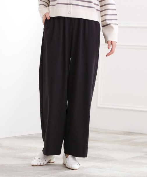 きれい見えとイージーな着心地を両立した、ウエストシャーリング ワイドパンツ